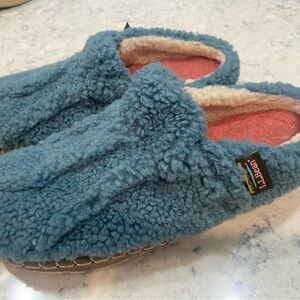 L.L. Bean Women’s Sherpa Fleece Slippers